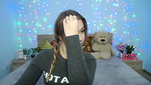 StacyYellig online show from January 25, 11:11 pm