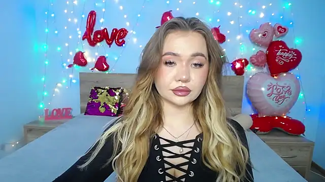 StacyYellig online show from February 6, 3:41 pm