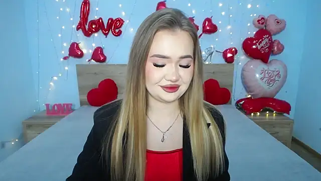 StacyYellig online show from February 14, 9:10 pm