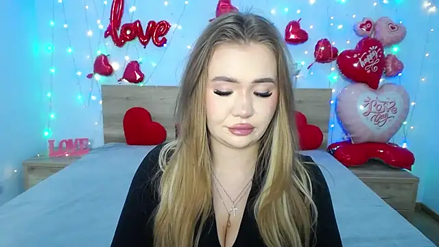 StacyYellig online show from February 18, 3:54 pm