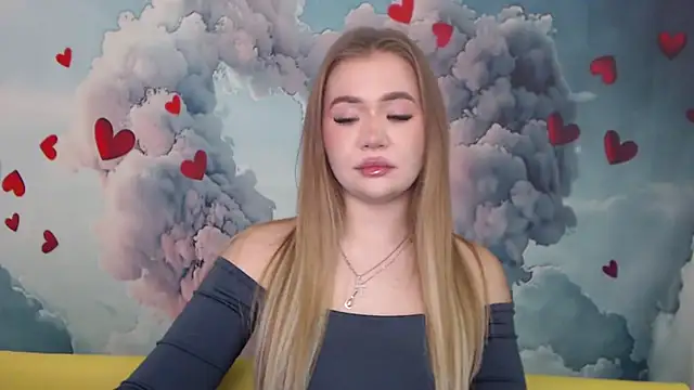 StacyYellig online show from February 19, 7:48 pm