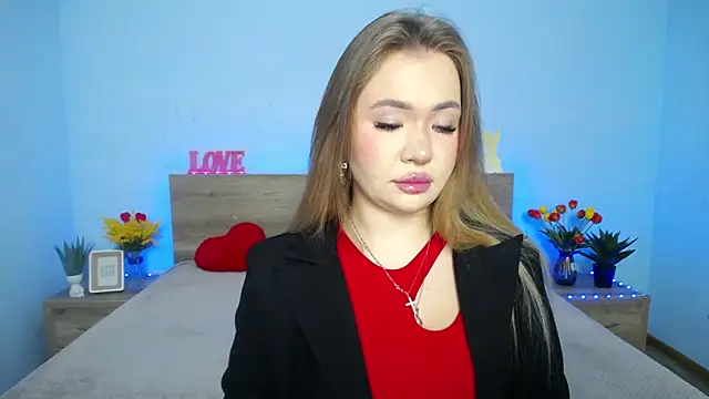 StacyYellig online show from March 12, 8:08 am