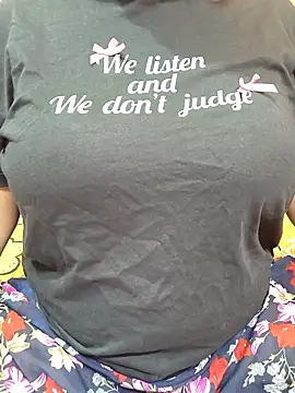 CUTE SOPHIA- online show from October 4, 11:03 pm