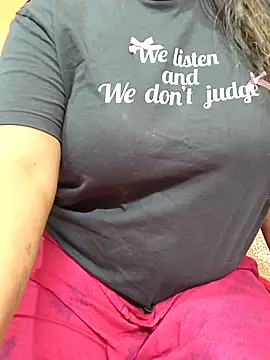 CUTE SOPHIA- online show from December 4, 1:15 am