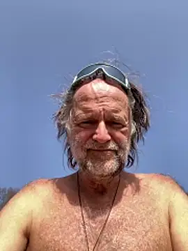 artXhibitor online show from March 7, 1:41 pm