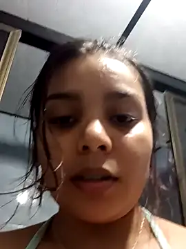 Snapshot of stefanie010 chatting on December 2, 9:06 pm stefanie010 online show from December 2, 9:06 pm