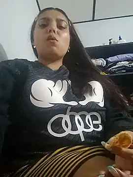 Snapshot of stefanie010 chatting on December 28, 11:05 pm stefanie010 online show from December 28, 11:05 pm