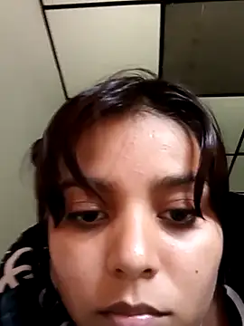 Snapshot of stefanie010 chatting on January 7, 9:57 pm stefanie010 online show from January 7, 9:57 pm