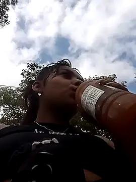 Snapshot of stefanie010 chatting on January 10, 3:06 pm stefanie010 online show from January 10, 3:06 pm