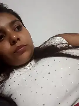 Snapshot of stefanie010 chatting on January 26, 12:48 am stefanie010 online show from January 26, 12:48 am