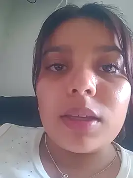 Snapshot of stefanie010 chatting on January 29, 6:39 pm stefanie010 online show from January 29, 6:39 pm