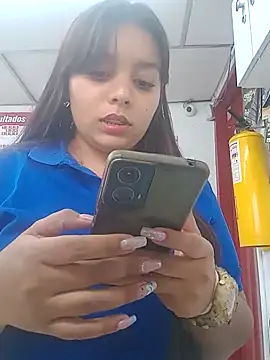 Snapshot of stefanie010 chatting on March 11, 8:53 pm stefanie010 online show from March 11, 8:53 pm