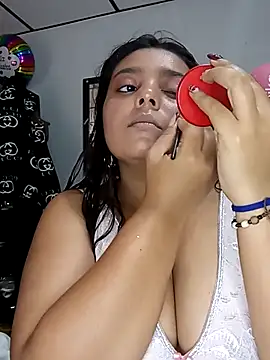 Snapshot of stefanie010 chatting on September 10, 5:35 pm stefanie010 online show from September 10, 5:35 pm