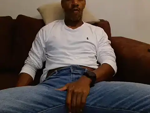 Snapshot of elmorenazost chatting on March 2, 10:14 am elmorenazost online show from March 2, 10:14 am