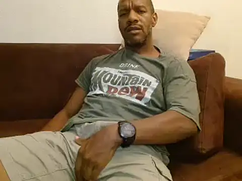 Snapshot of elmorenazost chatting on March 7, 2:57 am elmorenazost online show from March 7, 2:57 am