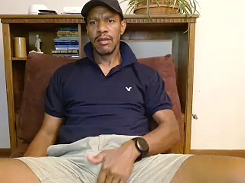 Snapshot of elmorenazost chatting on March 22, 2:37 am elmorenazost online show from March 22, 2:37 am