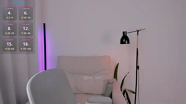 Snapshot of kim_lian21 chatting on February 9, 3:43 am kim lian21 online show from February 9, 3:43 am