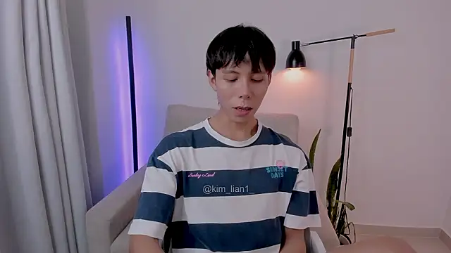 Snapshot of kim_lian21 chatting on February 13, 3:13 am kim lian21 online show from February 13, 3:13 am