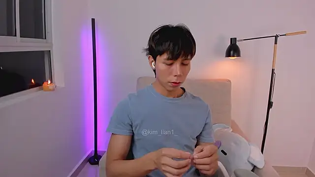 Snapshot of kim_lian21 chatting on February 22, 10:58 am kim lian21 online show from February 22, 10:58 am