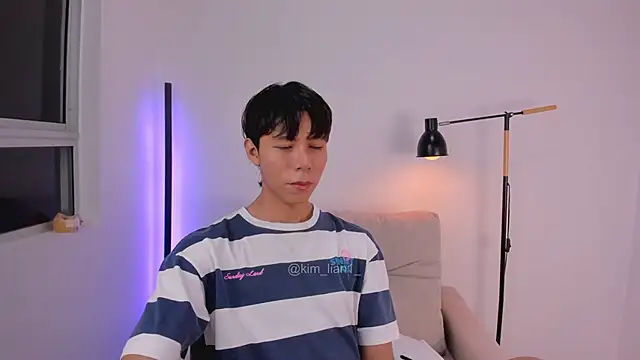 Snapshot of kim_lian21 chatting on February 24, 10:35 am kim lian21 online show from February 24, 10:35 am