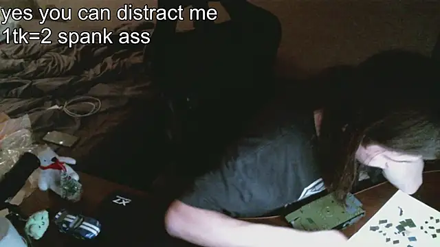 Snapshot of izilizi_23 chatting on December 18, 6:46 pm izilizi 23 online show from December 18, 6:46 pm