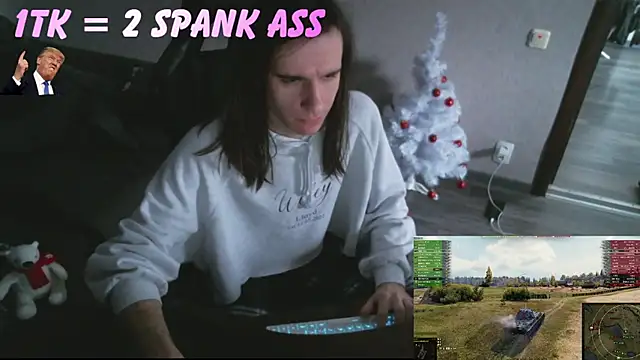 Snapshot of izilizi_23 chatting on February 6, 8:50 am izilizi 23 online show from February 6, 8:50 am