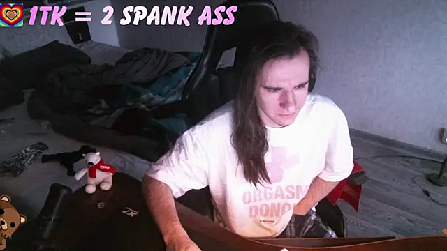 Snapshot of izilizi_23 chatting on November 23, 8:14 am izilizi 23 online show from November 23, 8:14 am