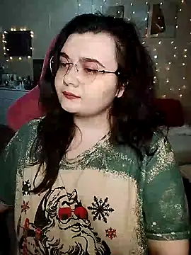 Snapshot of DenisHailey chatting on February 23, 4:57 pm DenisHailey online show from February 23, 4:57 pm