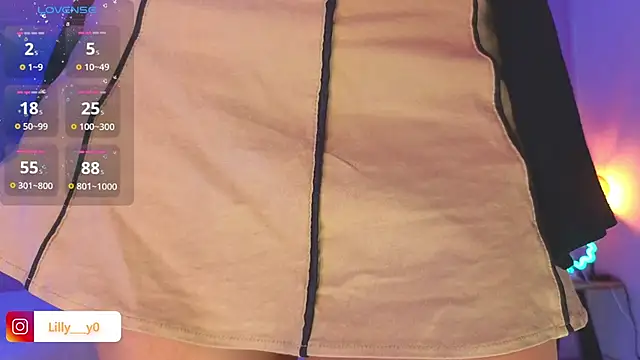 LillyDolls23 online show from January 22, 1:53 pm