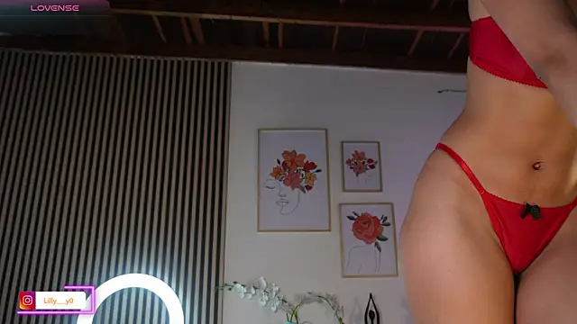 LillyDolls23 online show from April 10, 1:05 pm