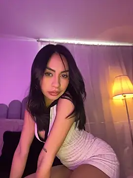 Snapshot of romma95 chatting on June 15, 6:54 pm romma95 online show from June 15, 6:54 pm