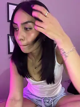 Snapshot of romma95 chatting on June 16, 7:38 pm romma95 online show from June 16, 7:38 pm