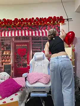 NaomiShimizu online show from February 10, 9:08 pm