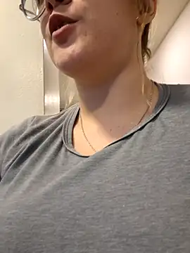 NaomiShimizu online show from March 15, 8:59 pm