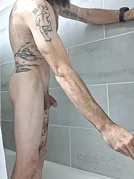 Snapshot of chillmfrs chatting on November 1, 6:10 pm chillmfrs online show from November 1, 6:10 pm