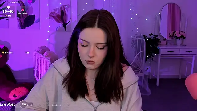 CoralineKeyns online show from December 19, 8:45 am