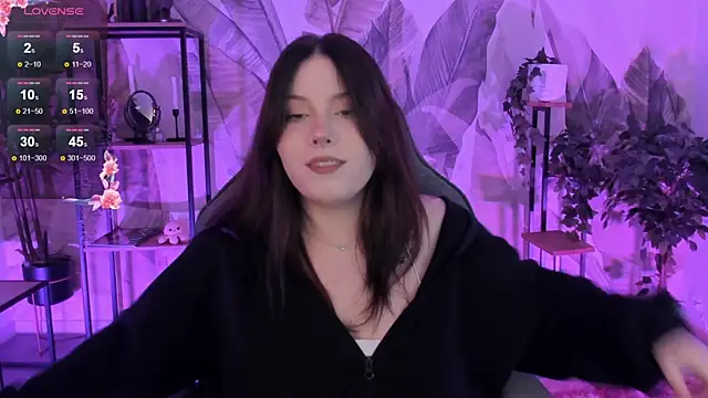 CoralineKeyns online show from September 28, 5:24 am