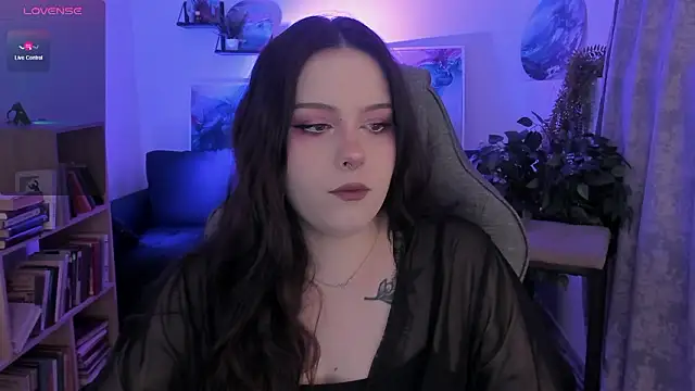 CoralineKeyns online show from February 14, 3:25 am