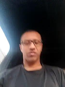 Nicolaskribeiro online show from August 6, 11:34 am