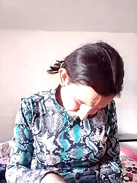 Cameron puppy online show from October 31, 7:48 pm