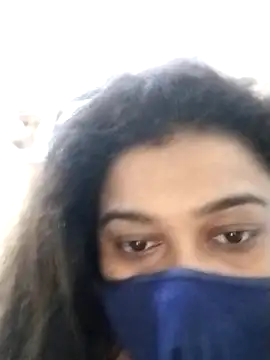 Snapshot of indianlisa5 chatting on April 18, 6:45 pm indianlisa5 online show from April 18, 6:45 pm