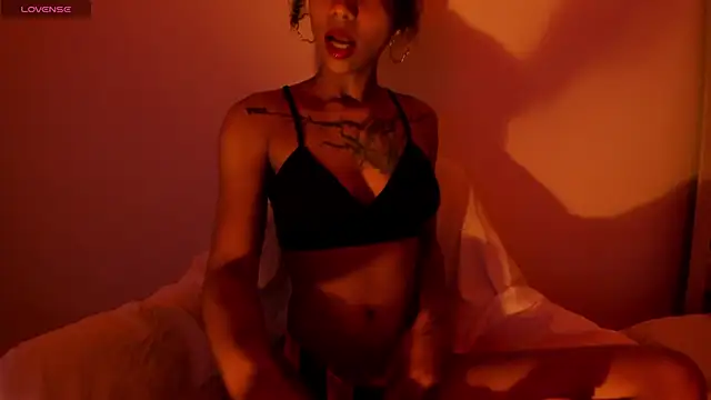 daiana curly online show from February 4, 4:50 pm