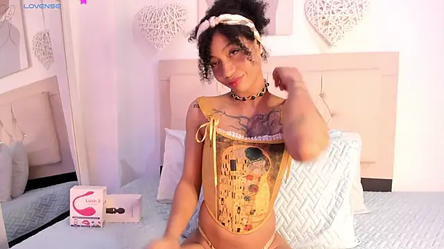 daiana curly online show from February 5, 6:26 pm