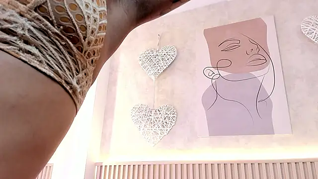 daiana curly online show from September 20, 8:10 pm