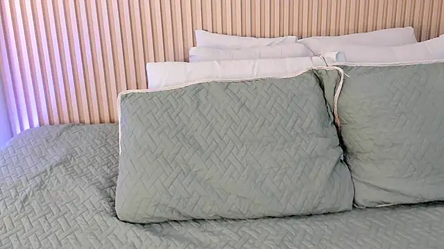 daiana curly online show from October 14, 8:20 pm