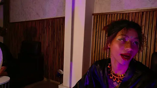 daiana curly online show from October 19, 6:41 pm