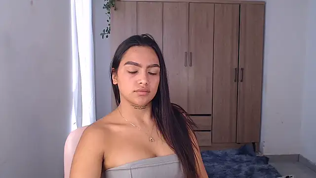 fairylatin222 online show from February 18, 9:09 pm