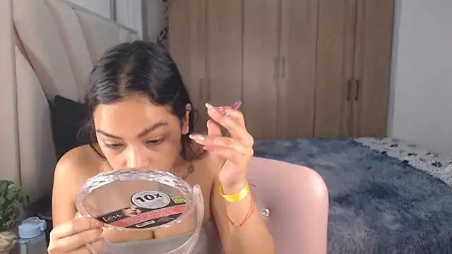 fairylatin222 online show from March 18, 8:25 am