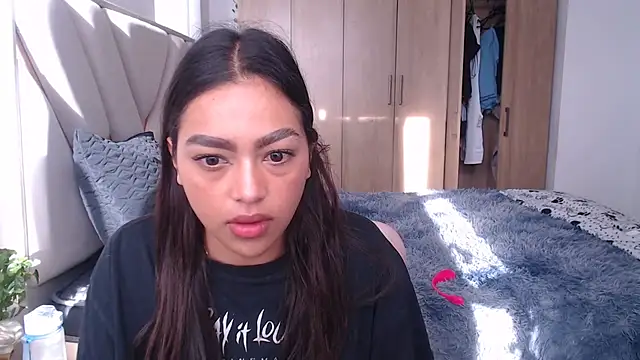 fairylatin222 online show from March 18, 12:25 pm