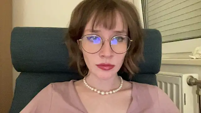 ms christiana online show from May 8, 9:31 pm